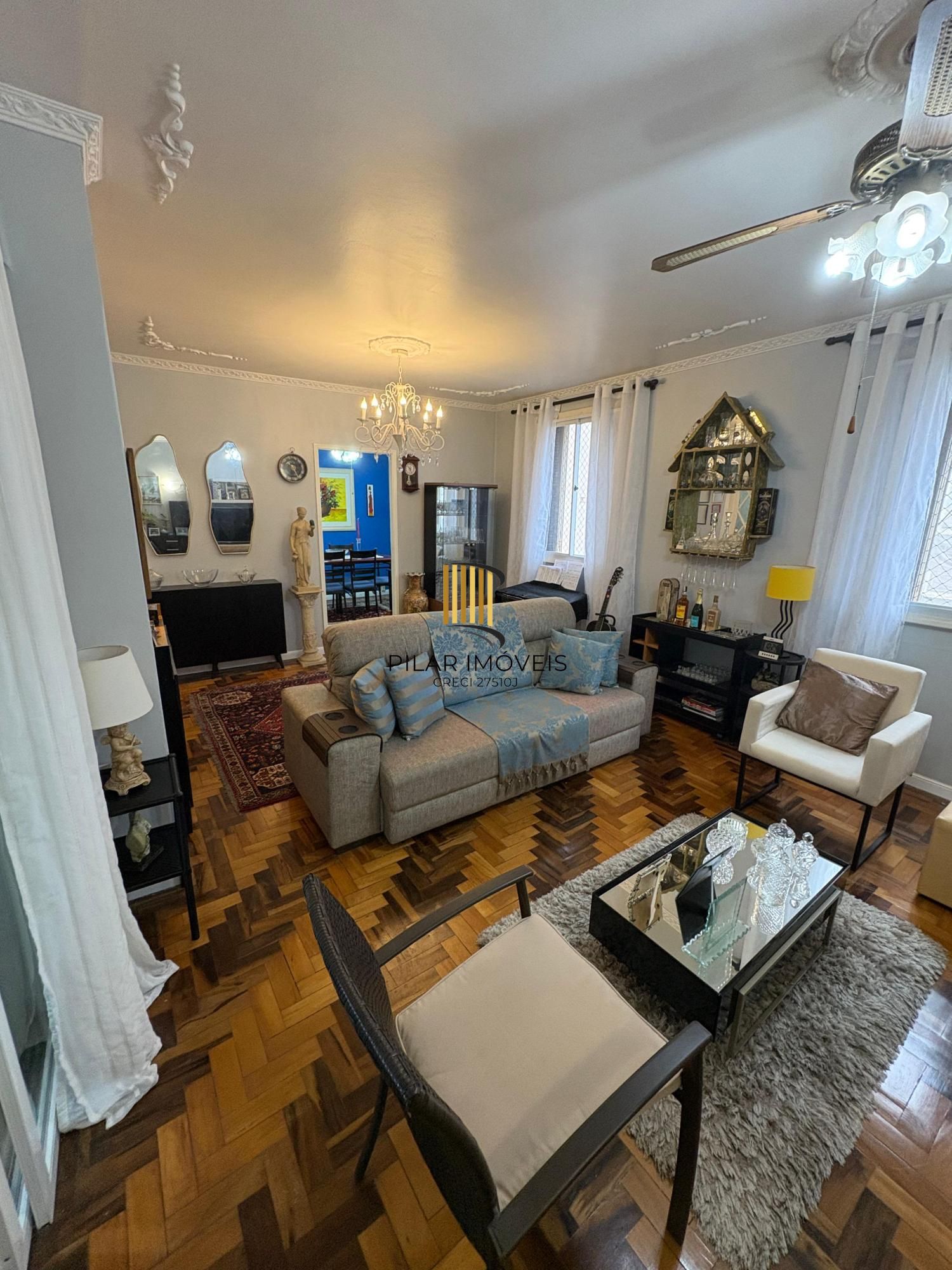 Apartamento com vista para o Guaíba com 4 quartos, portaria e elevador no Centro Histórico