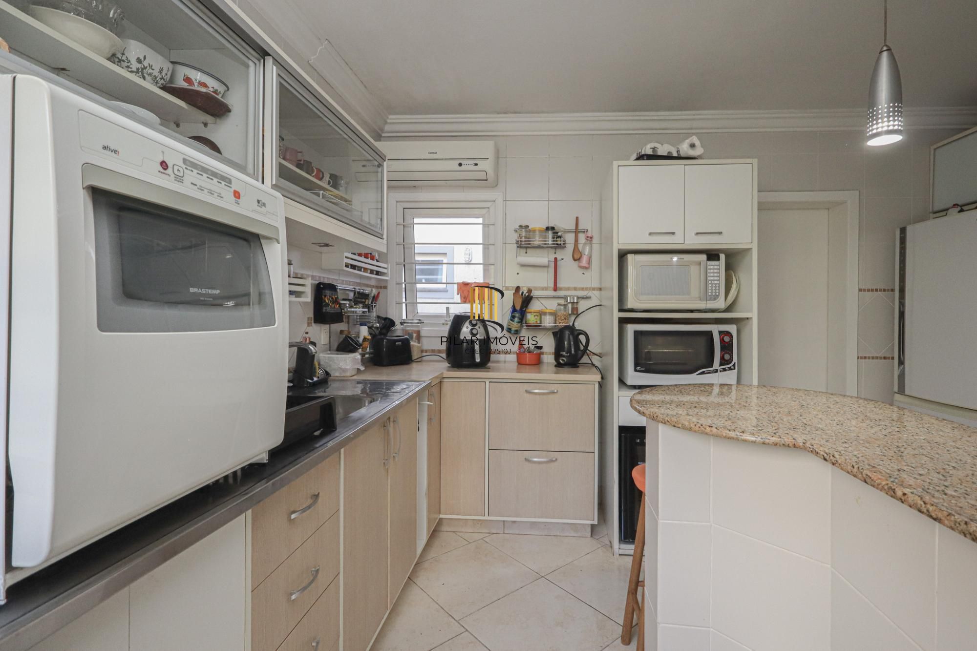 Residência de luxo ! Impecável.. 04 dormitórios , piscina / estuda dação