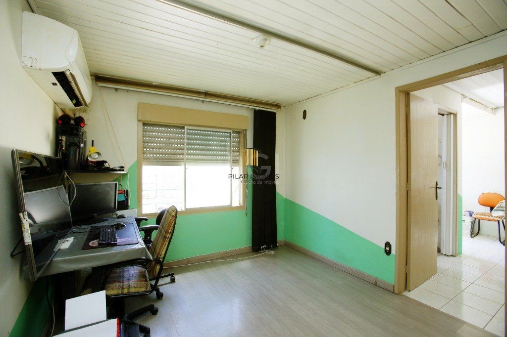 Casa para Venda - 350m², 3 dormitórios, 3 vagas - Passo da Areia