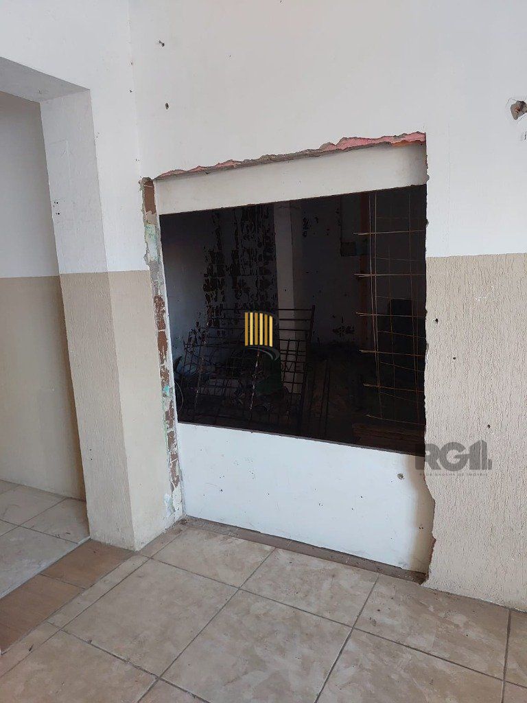 Casa Comercial no bairro Guajuviras