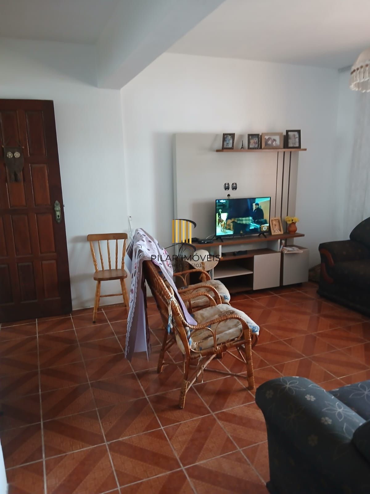 CASA A VENDA,  3 QUARTOS, PRÉDIO  COM DOIS PISOS NO BALNEARIO QUINTÃO EM PALMARES DO SUL.