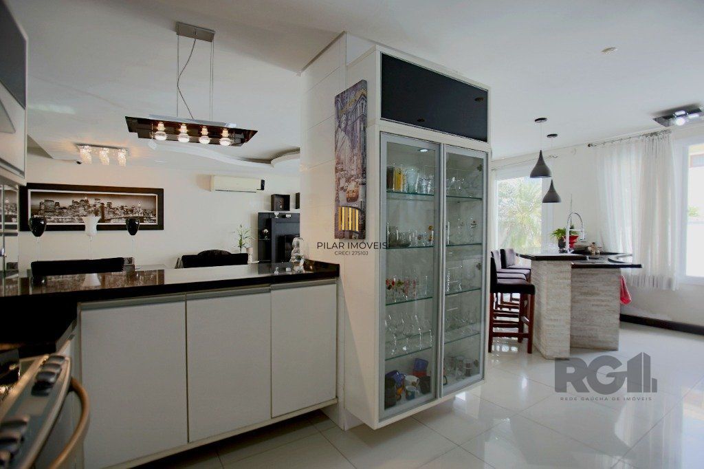 Casa 3 dormitórios no bairro Sarandi