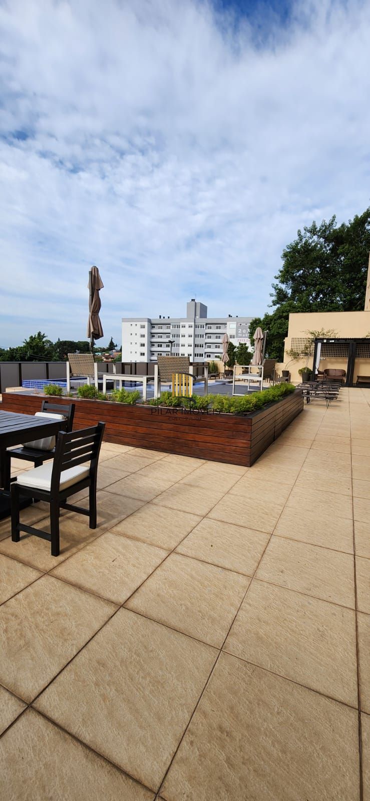 Apartamento 03 dormitórios no Bairro Cristo Redentor em Porto Alegre.