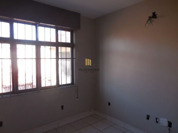 Casa Comercial para Venda - 210m², 0 dormitórios, 5 vagas - Floresta