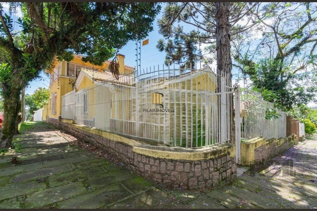 Casa 3 dormitórios no bairro Santo Antônio
