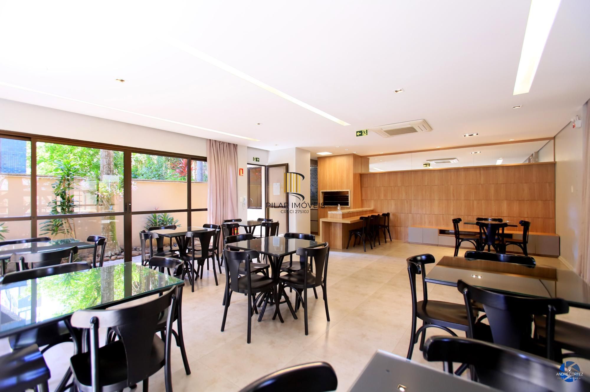 Apartamento 2 dormitórios no bairro Mont Serrat