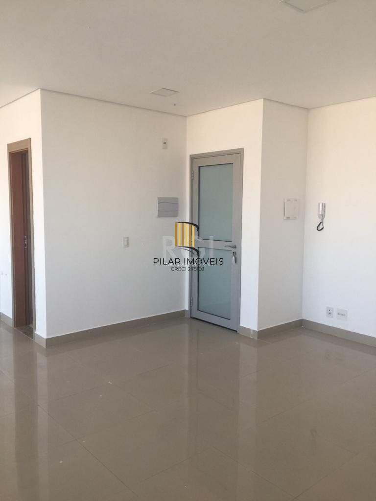 vende excelente sala comercial no 08º andar, com 45,13m² de área privativa, e 47,86m2 de área total