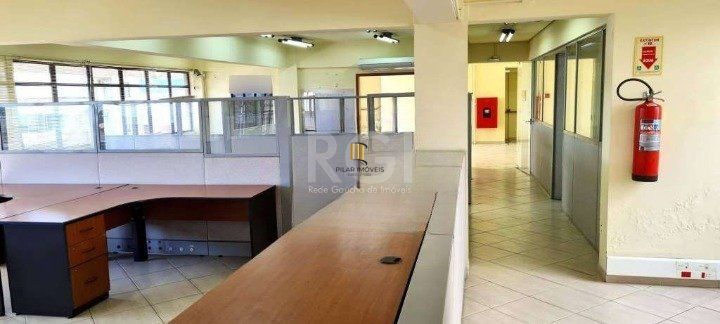 Prédio Comercial no bairro Floresta