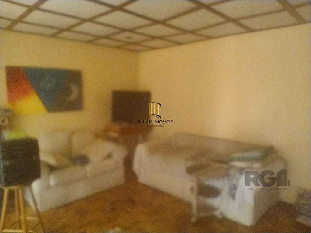 Casa 3 dormitórios no bairro Passo da Areia