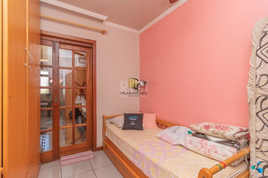 Casa para Venda - 272m², 3 dormitórios, sendo 1 suites, 2 vagas - Sarandi