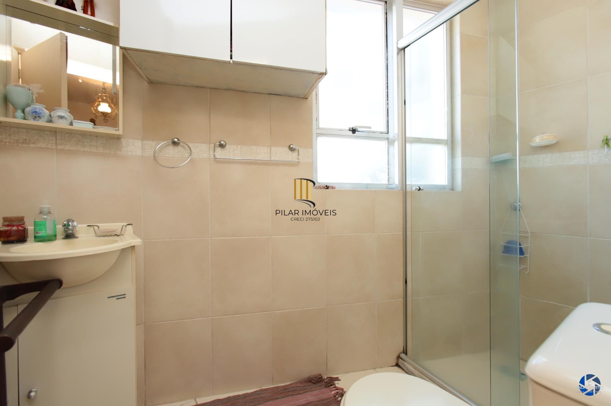 No Moinhos de Vento 03 dormitórios com 01 vaga