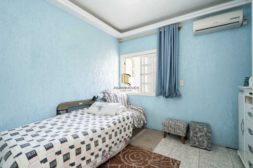 Casa para Venda - 259m², 4 dormitórios, sendo 1 suites, 4 vagas - Coronel Aparício Borges
