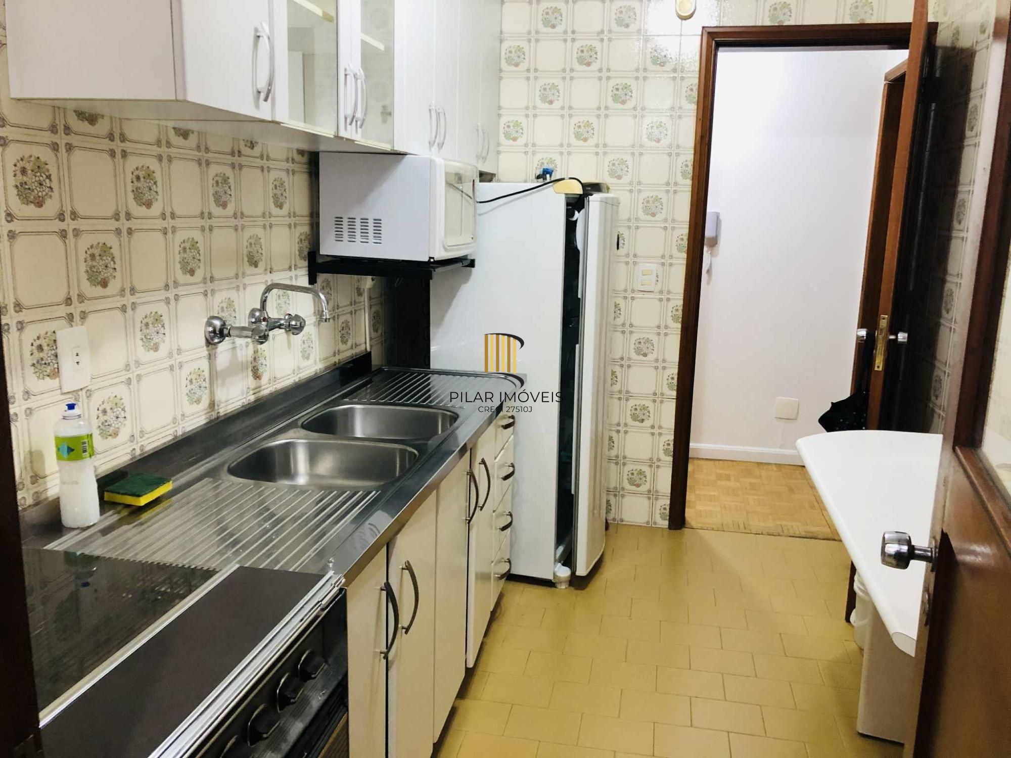 apartamento de 2 dormitórios com garagem no bairro rio branco