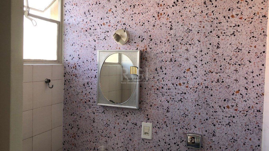 Apartamento para Venda - 33m², 1 dormitório, 1 vaga - Santo Antonio