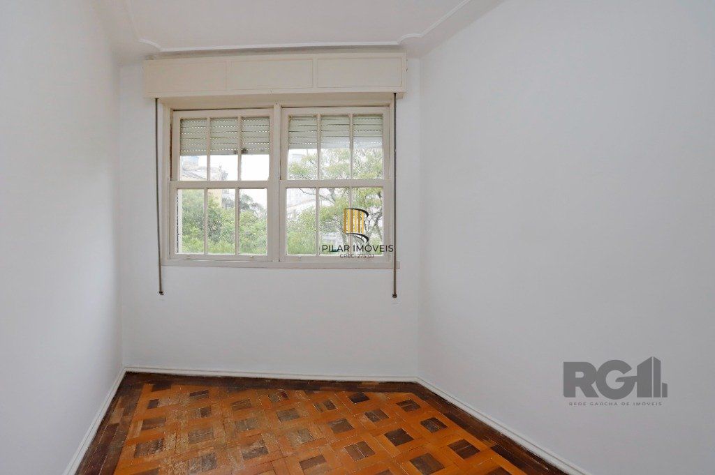 Apartamento 03 dormitórios no Bairro Santana em Porto Alegre.