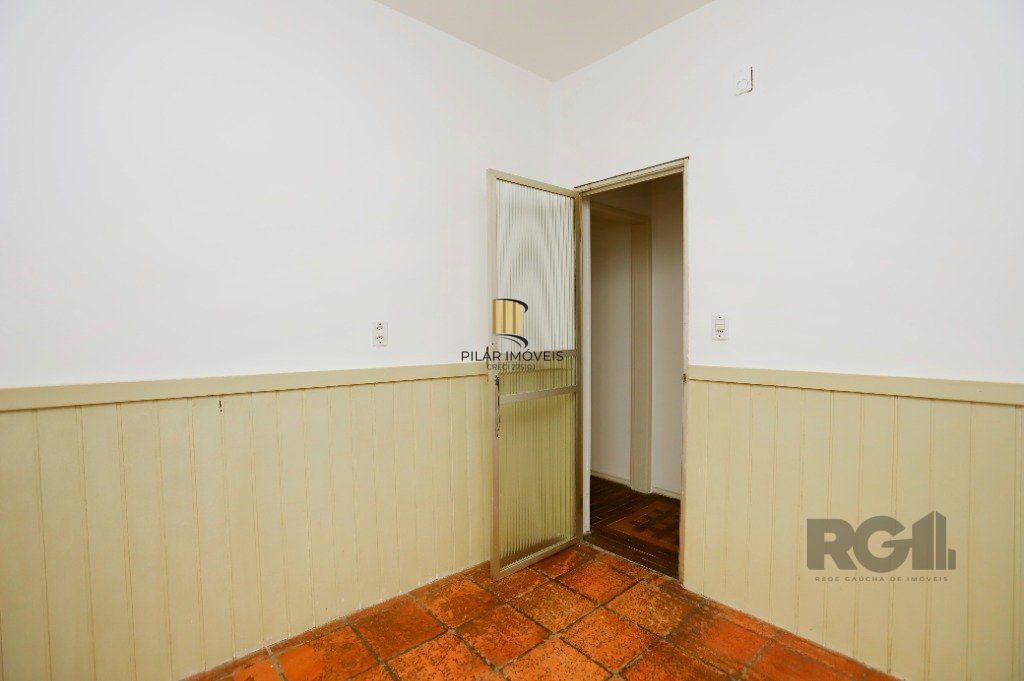 Apartamento 03 dormitórios no Bairro Santana em Porto Alegre.