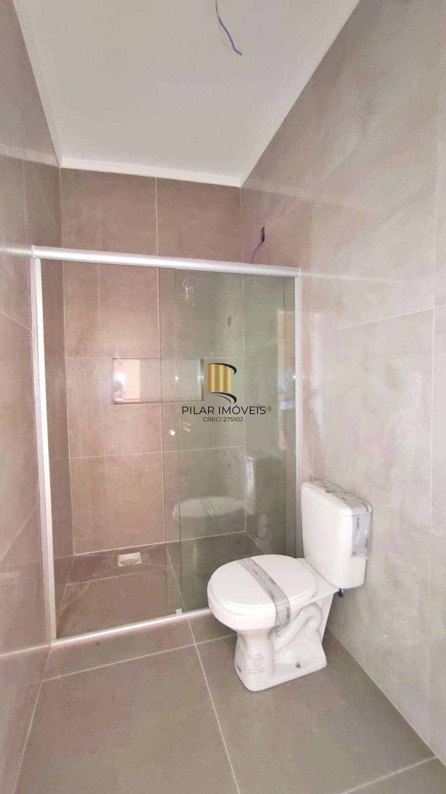 Sobrado 3 dormitórios com suíte à venda no Vila Ipiranga Porto Alegre R$ 820.000