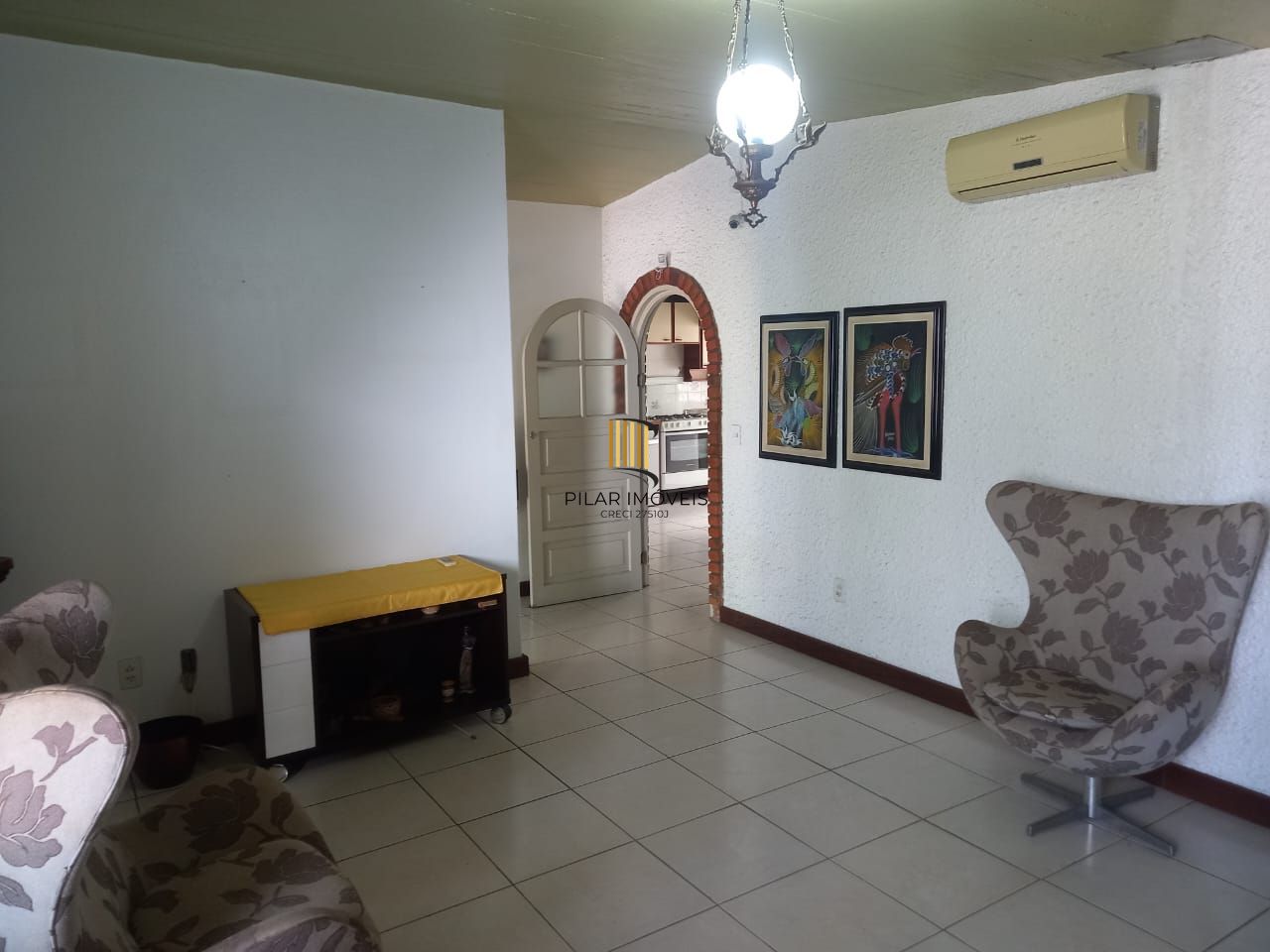 Casa à Venda no Sarandi com 3 Dormitórios, Suíte, 3 vagas Financiamento Bancário