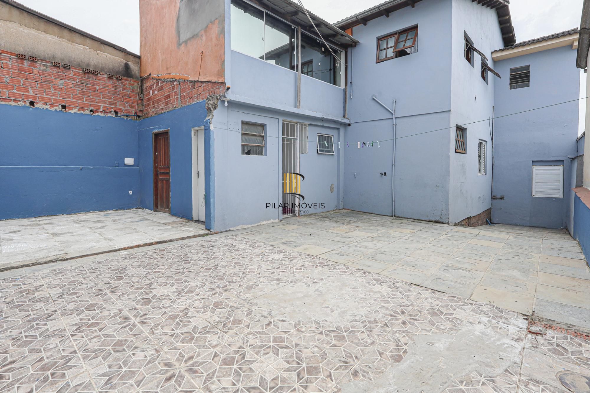 Casa semi mobiliada, 4 dormitórios no Bairro Jardim Sabará