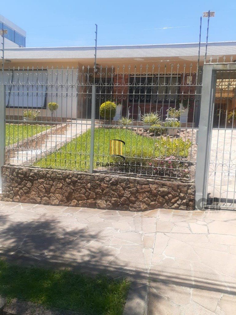 Casa 3 dormitórios no bairro Jardim Lindóia