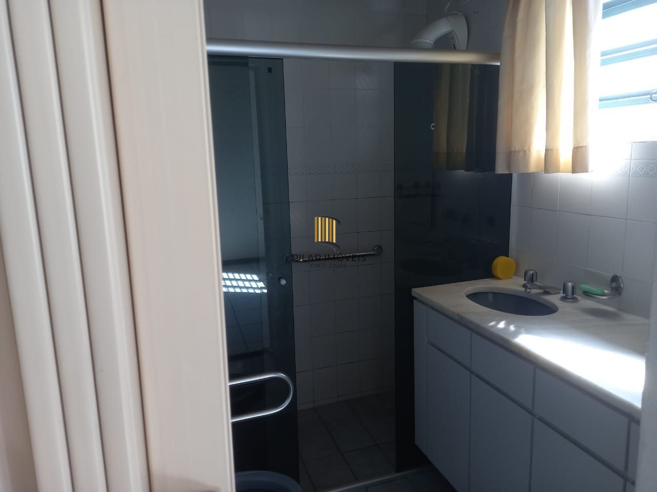 Casa à Venda no Sarandi com 3 Dormitórios, Suíte, 3 vagas Financiamento Bancário