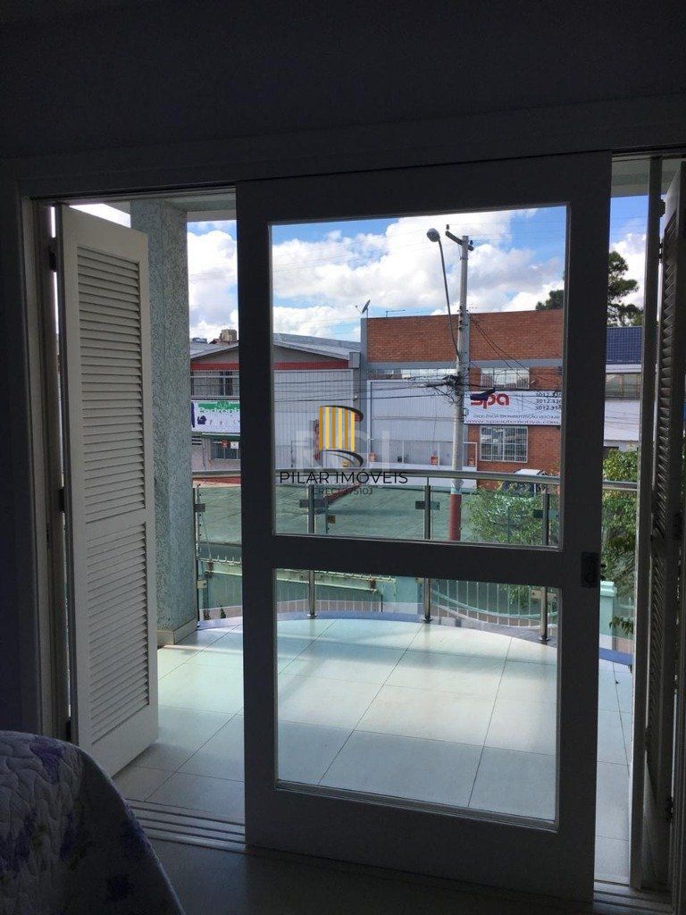 Casa para Venda - 248m², 5 dormitórios, sendo 1 suites, 3 vagas - Sarandi