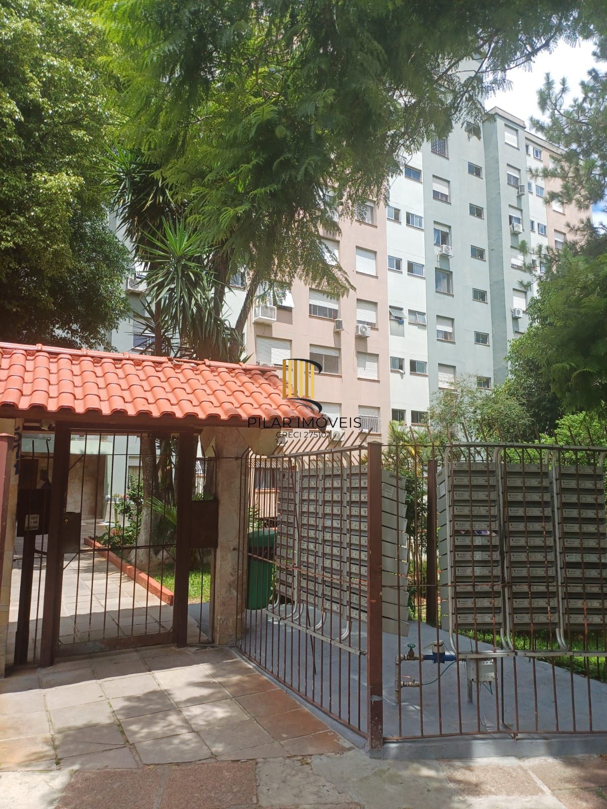 Apartamento 2 dormitórios no bairro Jardim Sabará