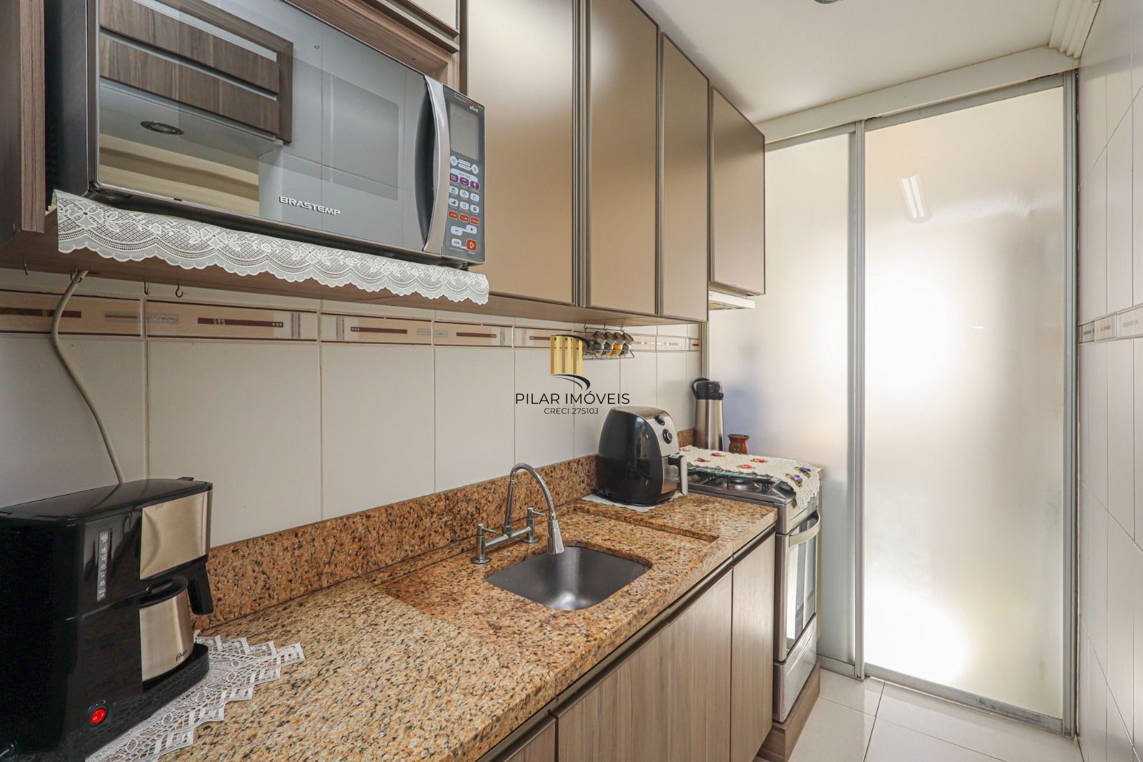 Apartamento Semimobiliado à Venda em Porto Alegre, RS