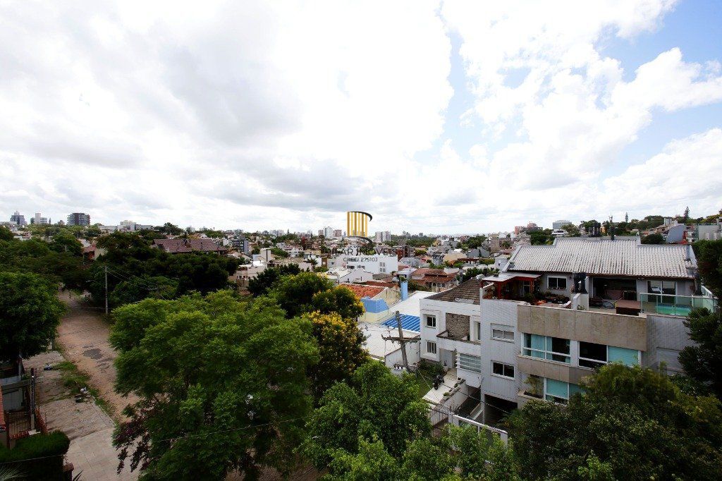 Cobertura 3 dormitórios no bairro Chácara das Pedras