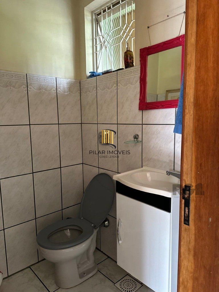 Casa de Condomínio 2 dormitórios no bairro Lomba do Pinheiro