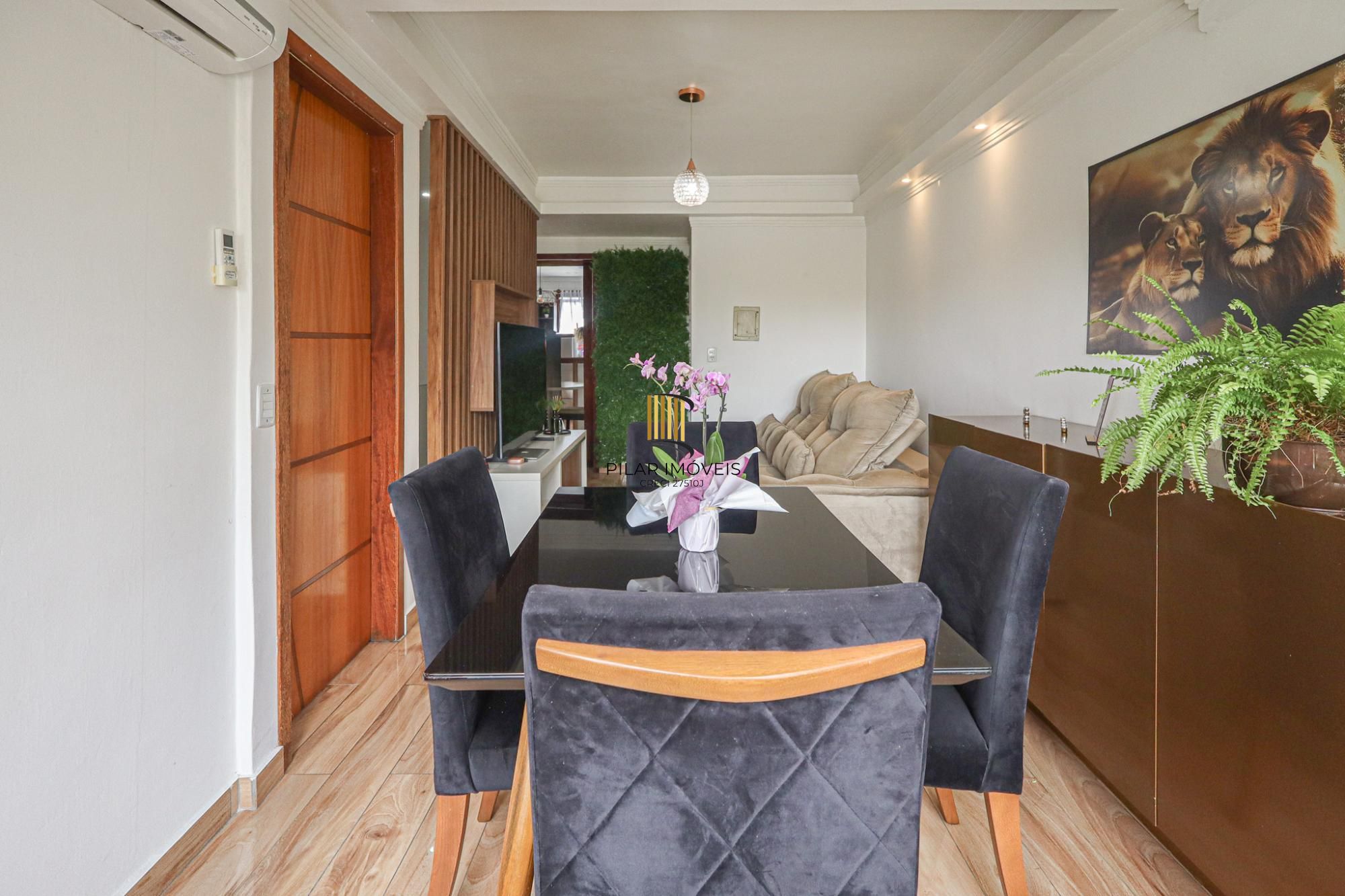 Casa semi mobiliada, 4 dormitórios no Bairro Jardim Sabará