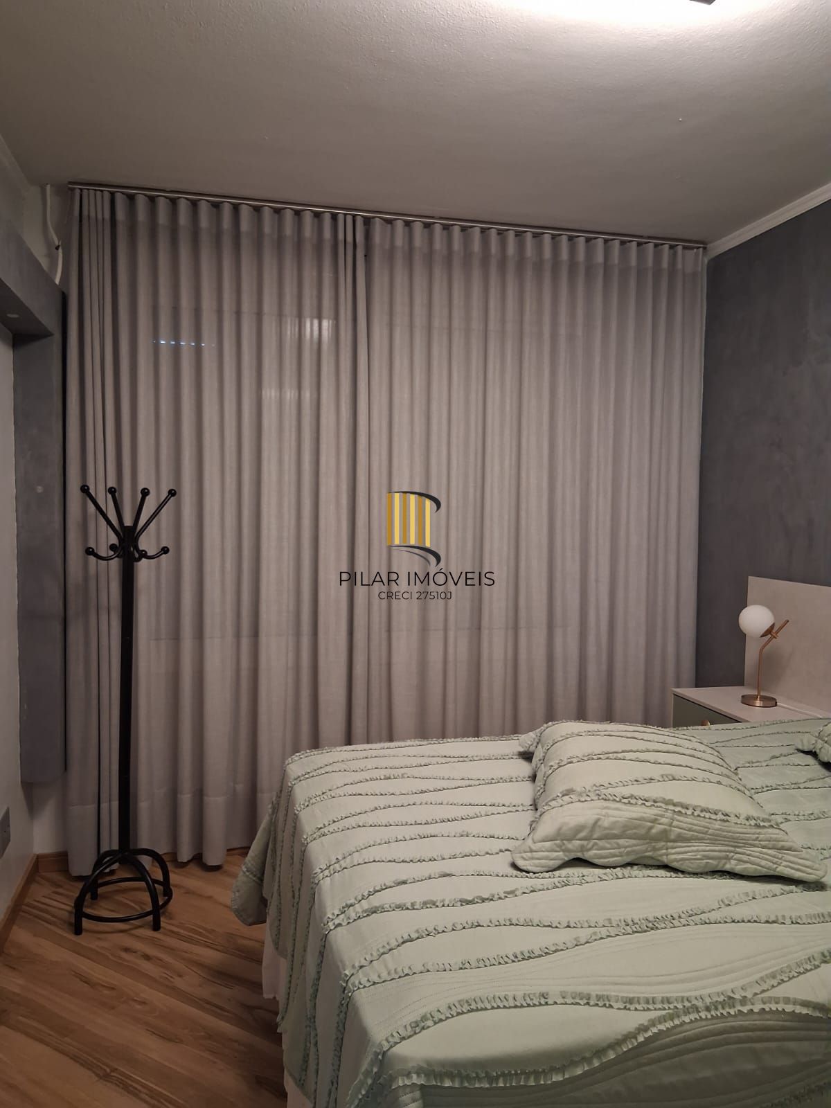 Apartamento 2 dormitórios no bairro Jardim Carvalho