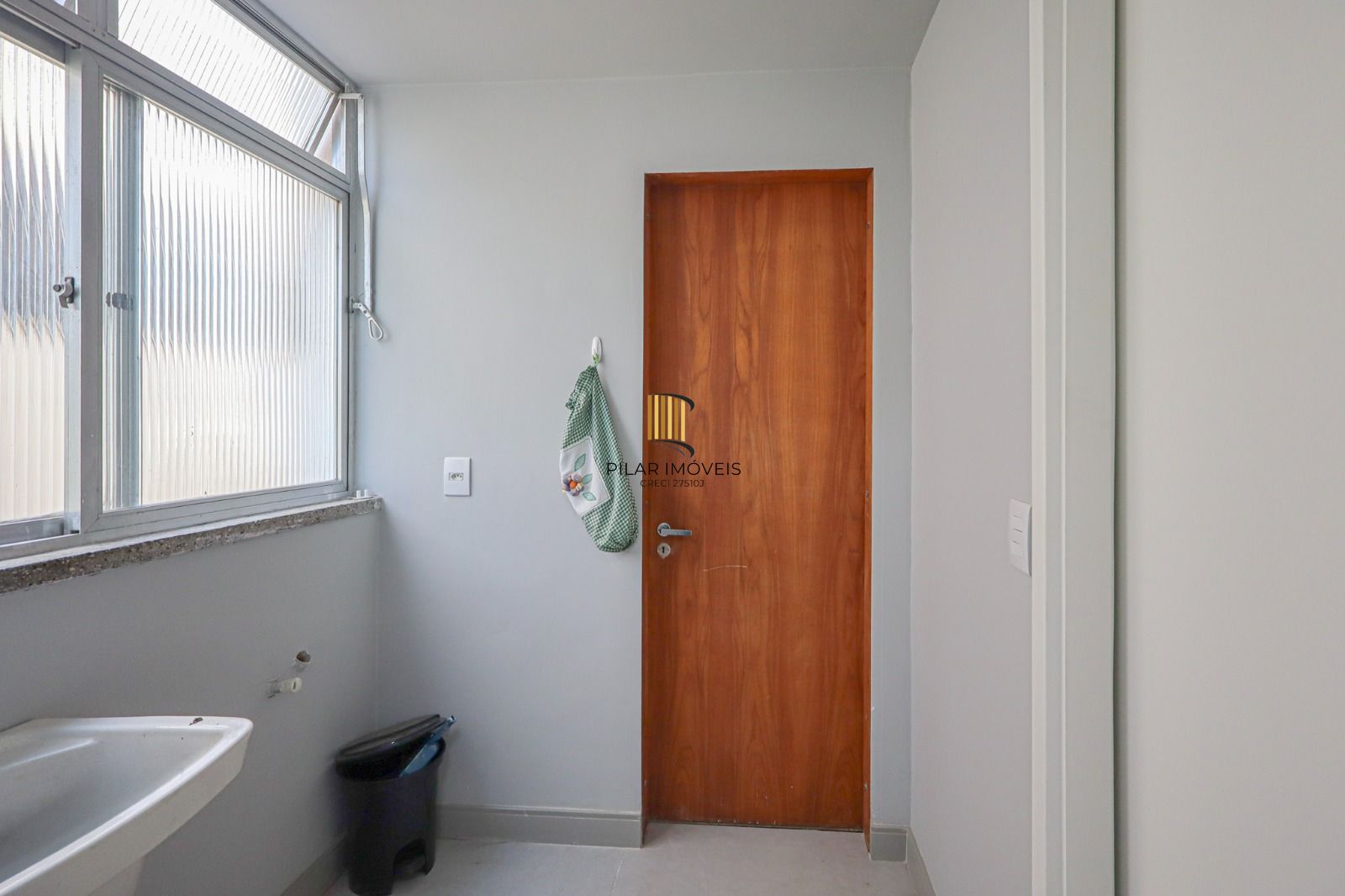 Apartamento 2 dormitórios/garagem