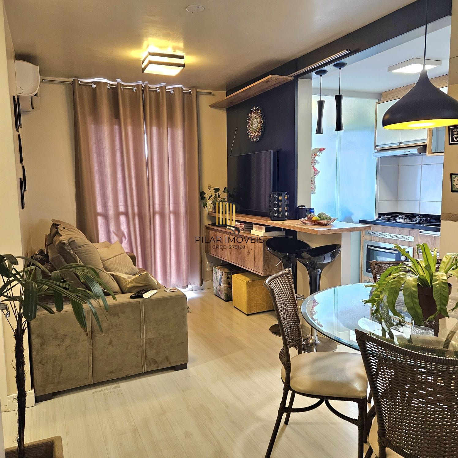 apartamento de 02 dormitórios com sacada e garagem - Pilar Imóveis