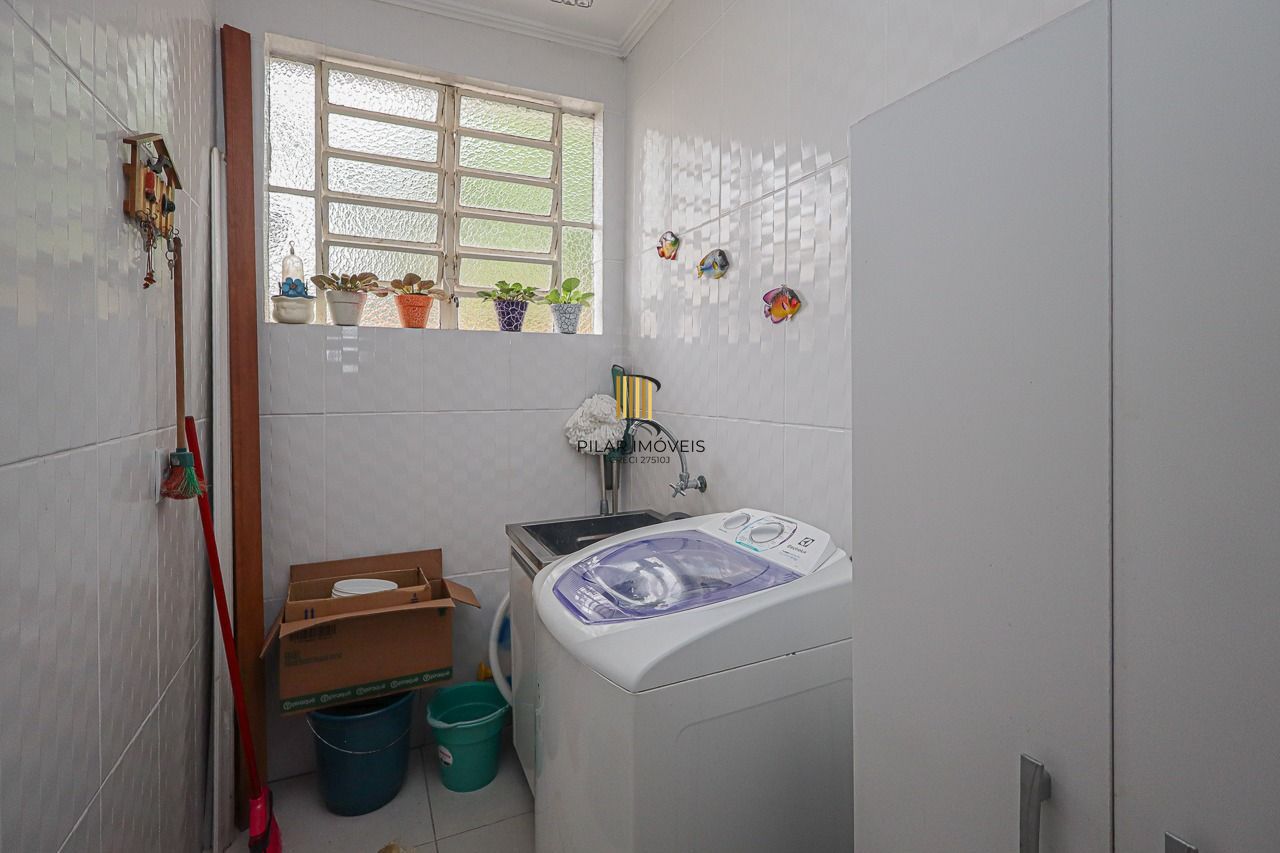 Casa a venda, 3 quartos sendo 1 suíte, 166m² no bairro Passo da areia, Porto Alegre
