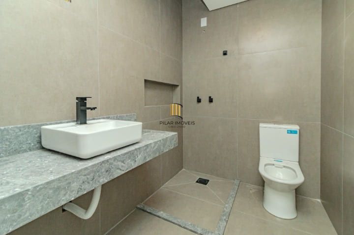 CASA EM CONDOMÍNIO NO JARDIM ECO VILLE