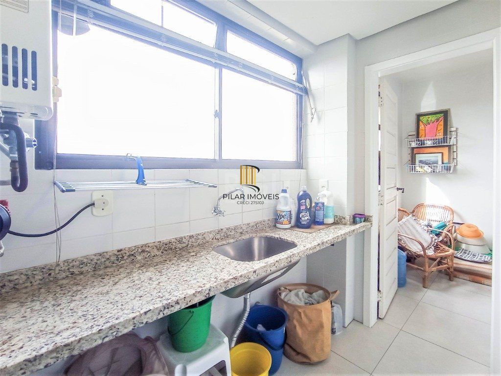 Cobertura para Venda - 174.22m², 2 dormitórios, 2 vagas - Menino Deus