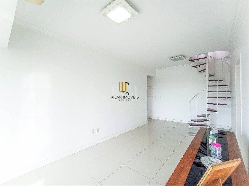 Cobertura para Venda - 174.22m², 2 dormitórios, 2 vagas - Menino Deus