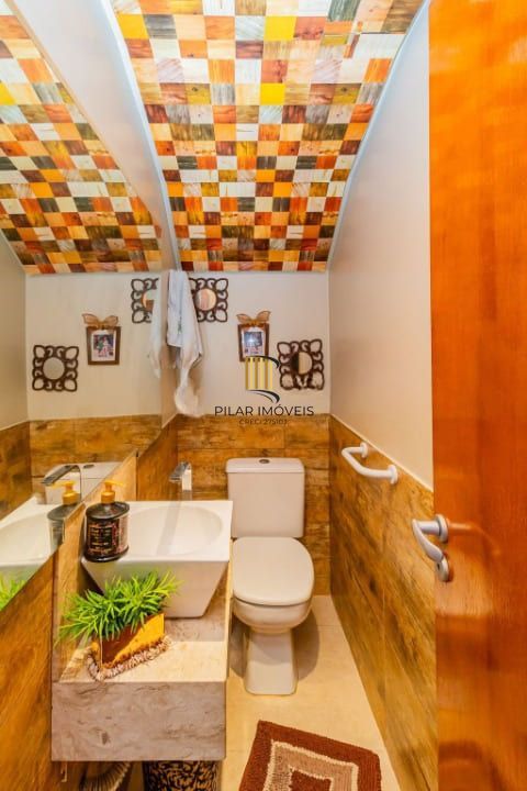 Casa de Condomínio 3 dormitórios no bairro Mário Quintana