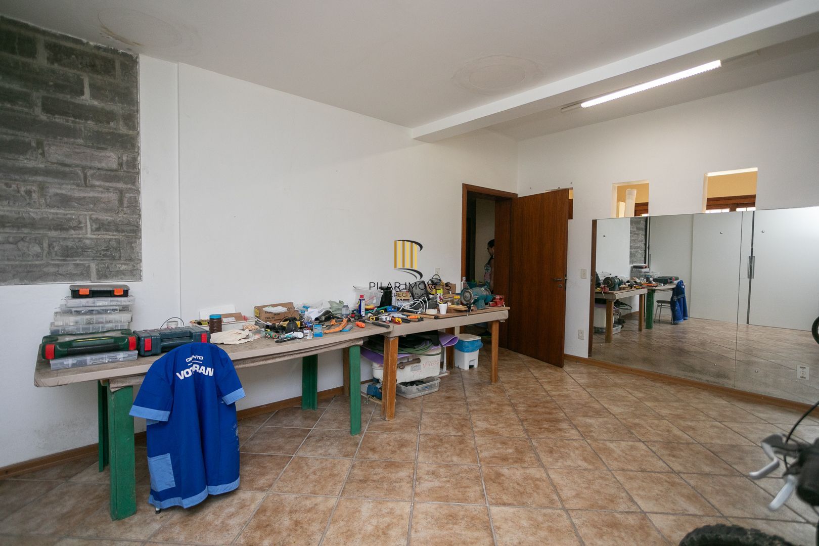 Casa mobiliada em condomínio