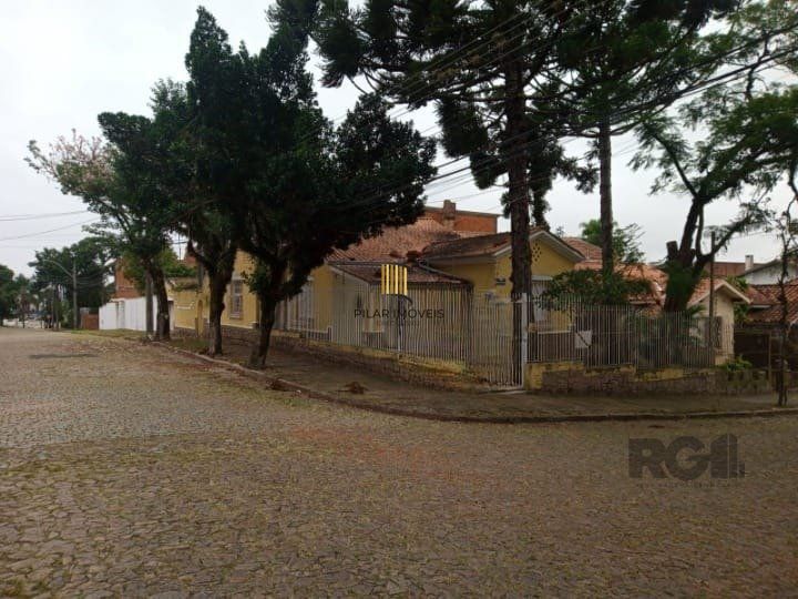 Casa 3 dormitórios no bairro Santo Antônio