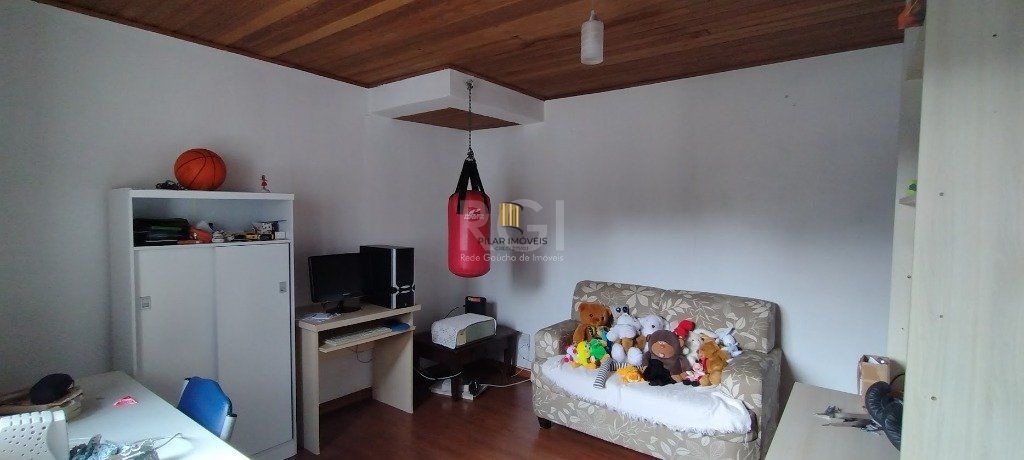 Casa para Venda - 162m², 3 dormitórios, sendo 1 suites, 3 vagas - Agronomia