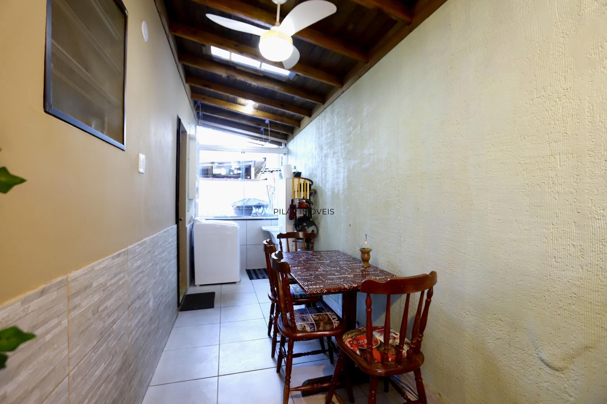 Casa 2 dormitórios no bairro Harmonia