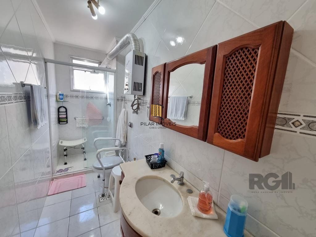 Apartamento a Venda 02 Dormitórios, Bairro Floresta próximo ao Rissul