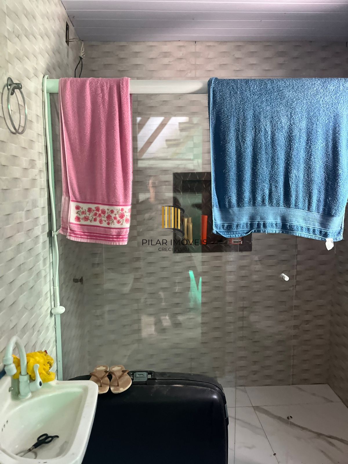 Vendo casa com piscina na Lomba do Pinheiro
