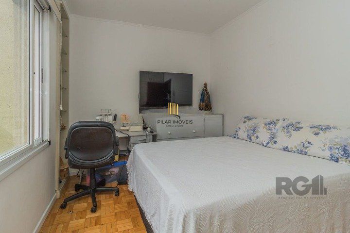 Apartamento 02 dormitórios no Bairro Centro Histórico  de Porto Alegre.