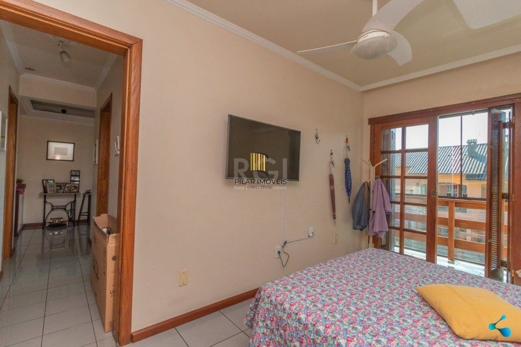 Casa para Venda - 272m², 3 dormitórios, sendo 1 suites, 2 vagas - Sarandi