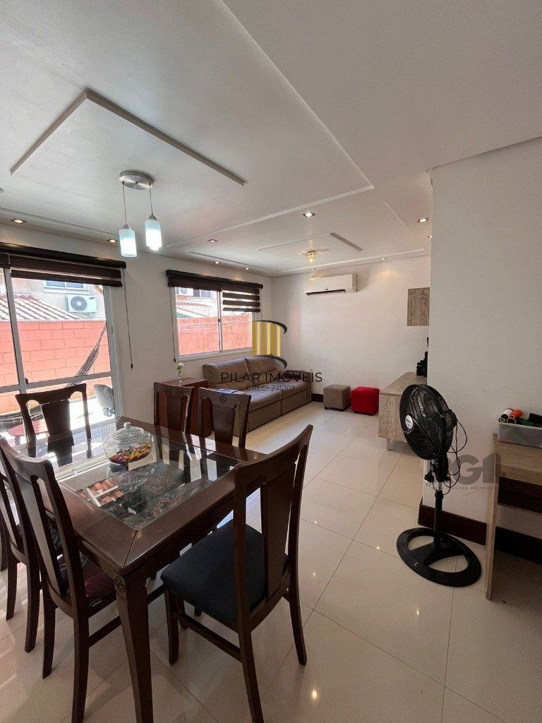 Casa de Condomínio 3 dormitórios no bairro Sarandi