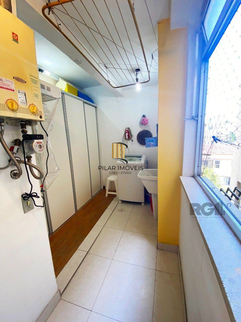 Apartamento de 03 dormitórios no bairro Santa Cecilia em Porto Alegre
