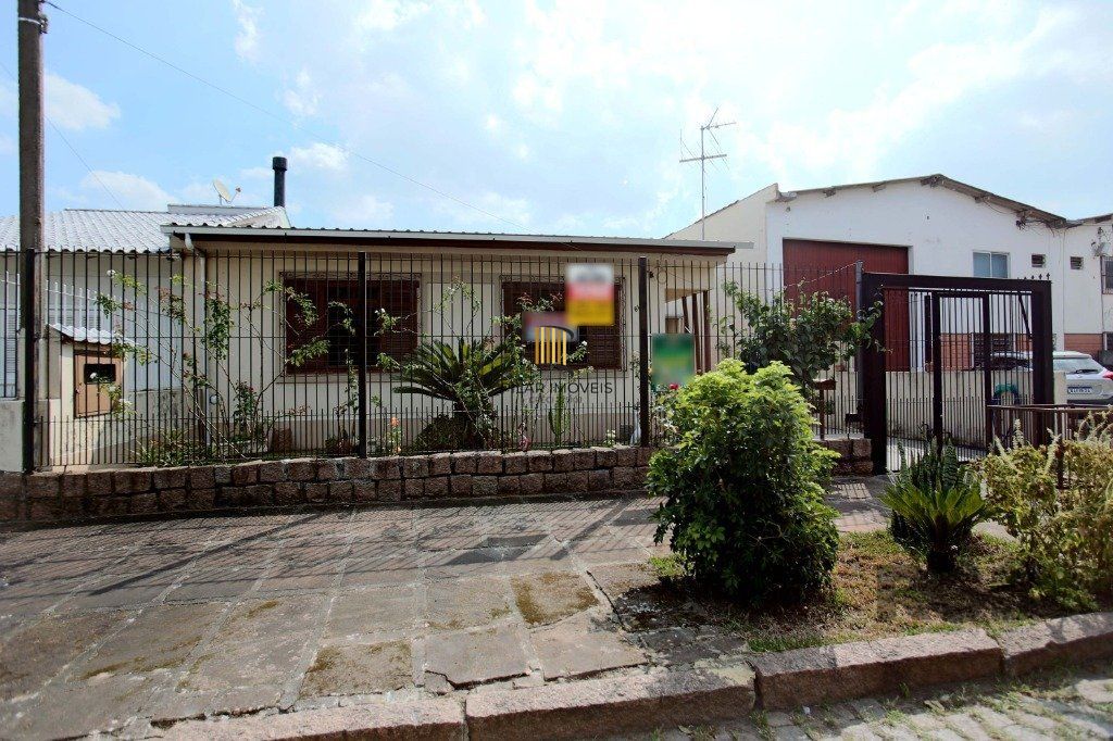Casa 4 Dormitório(s) Bairro Sarandi